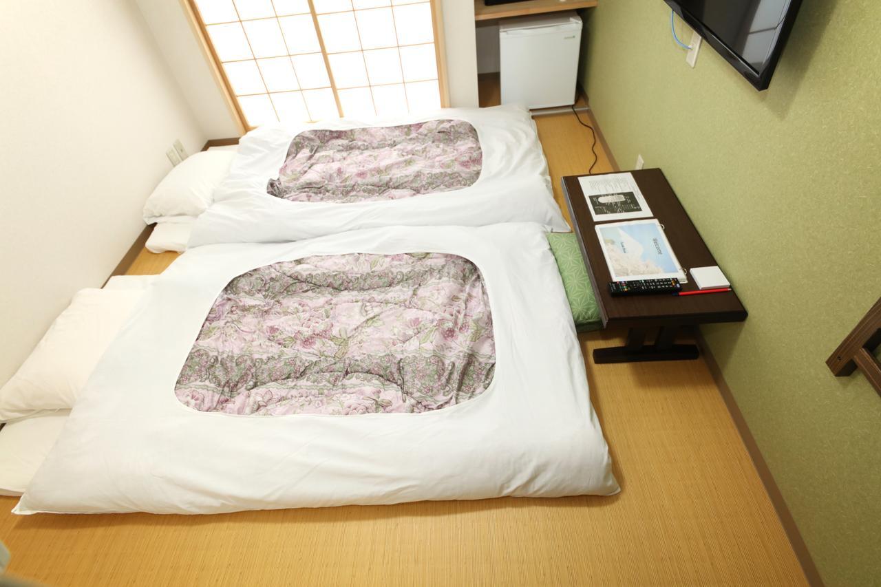 Hotel July 2*